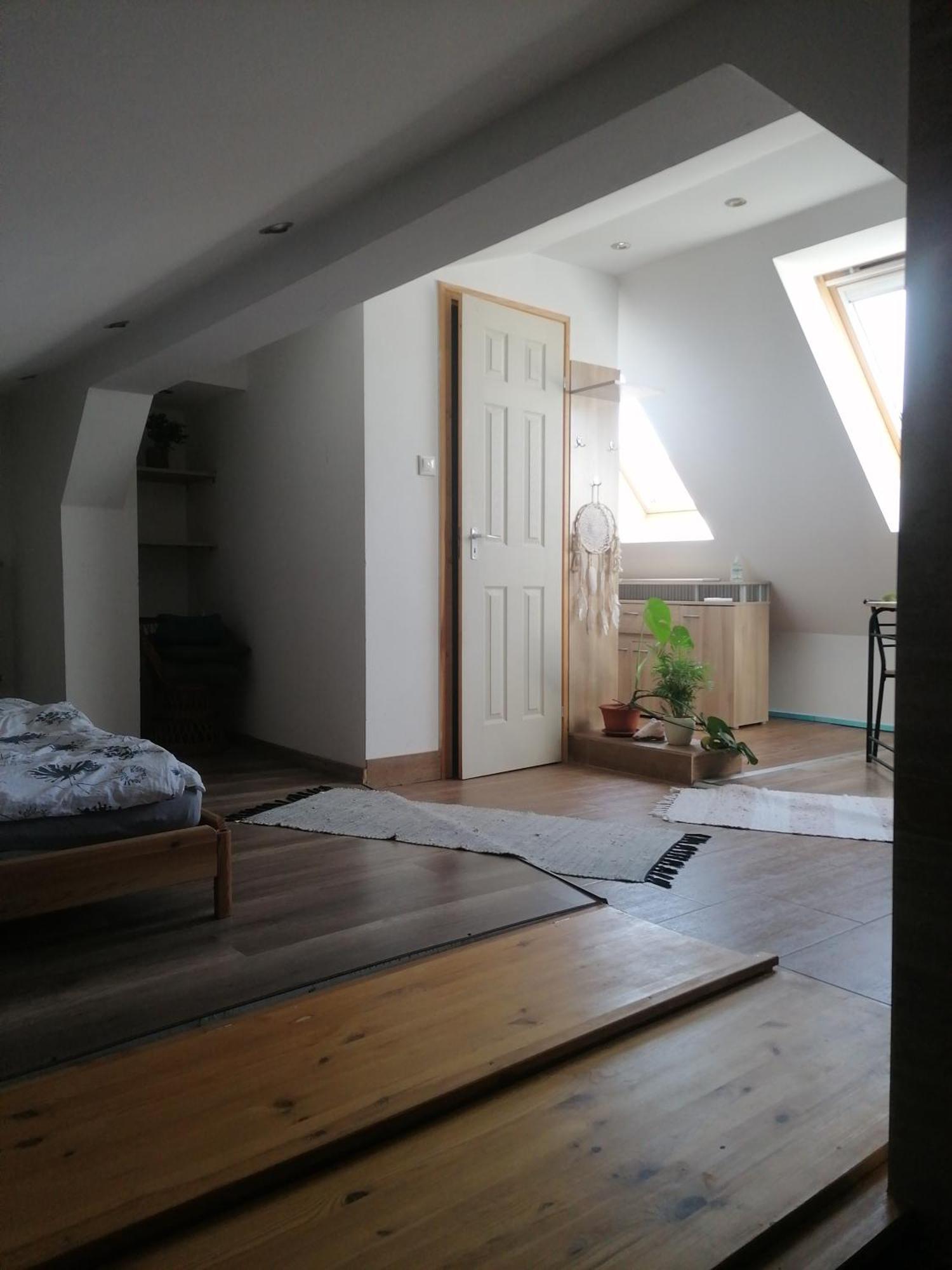 Ujkapu Sunshine Apartments Győr Rom bilde